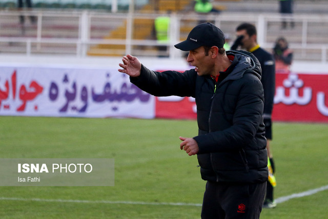 گل‌محمدی: فکر نکنم تا سال‌ها VAR در ایران استفاده شود