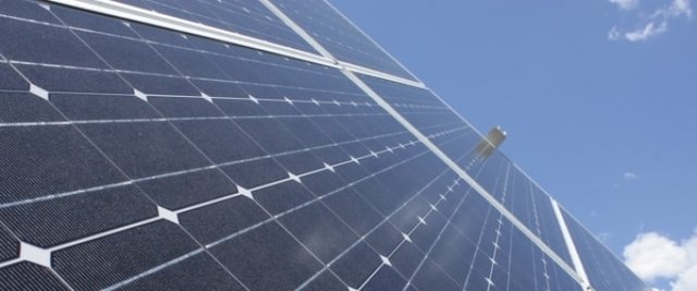 تفاهم‌نامه فاینانس ۷۰ میلیون دلاری ۵۰ مگاوات نیروگاه‌ خورشیدی امضا شد