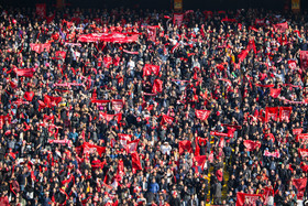 سکوت بازیکنان تراکتور - سایپا به احترام جانبختگان نفتکش سانچی و پلاسکو