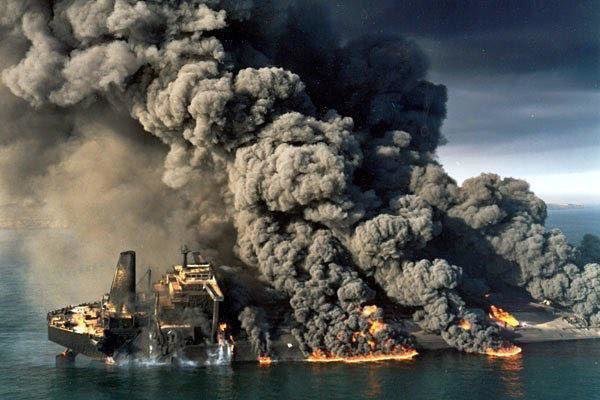 ابراز همدردی سیاسیون با خانواده‌های دریانوردان نفتکش سانچی