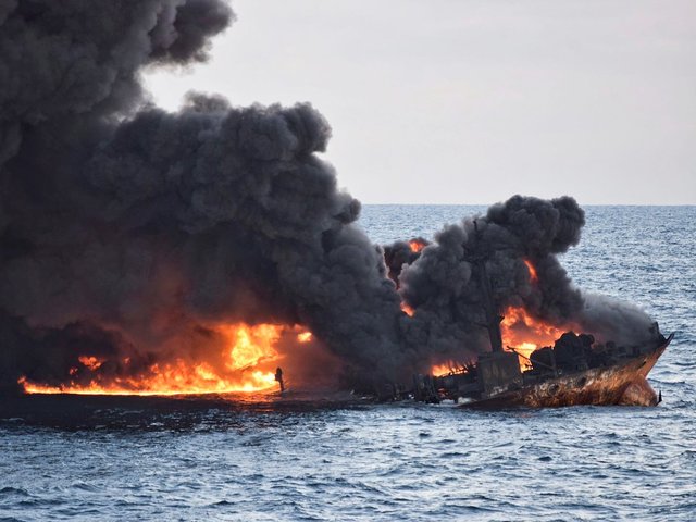 ضربه به کشتی و تناژ بالای میعانات گازی دلیل اصلی انفجار سانچی است