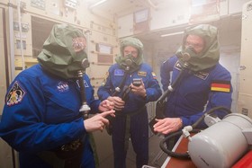 مانور اطفاء حریق در ایستگاه فضایی بین‌المللی+تصاویر