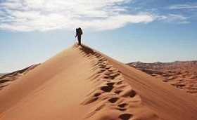 نجات جان 5 دانشجوی گرفتار شده در کویر خوسف توسط پلیس