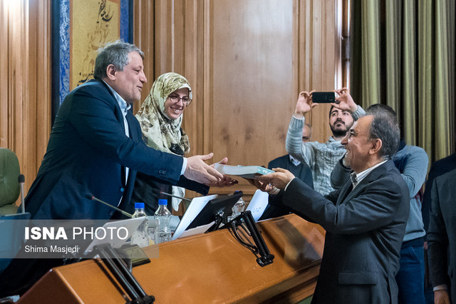 حضور نجفی در شورای شهر برای تقدیم لایحه بودجه 97 شهرداری