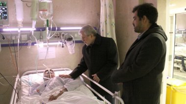 معاون وزیر علوم از رییس پیشین دانشگاه شریف عیادت کرد