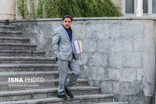 توسعه انحصار یا رقابت‌پذیری؟