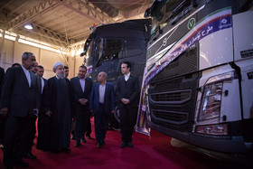بازدید حسن روحانی رییس جمهور از نمایشگاه ناوگان حمل و نقل جاده‌ای و درون شهری