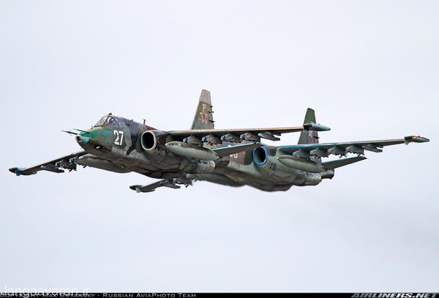 اسکورت هواپیمای شناسایی آمریکا توسط جنگنده روسیه برفراز دریای سیاه