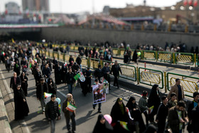 راهپیمایی ۲۲ بهمن در آغاز چهلمین سال پیروزی انقلاب - خیابان آزادی