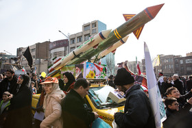 راهپیمایی ۲۲ بهمن در آغاز چهلمین سال پیروزی انقلاب - خیابان آزادی