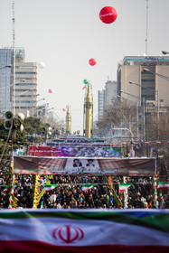 راهپیمایی ۲۲ بهمن در آغاز چهلمین سال پیروزی انقلاب - خیابان آزادی حدفاصل خیابان نواب و خیابان بهبودی