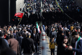 راهپیمایی ۲۲ بهمن در آغاز چهلمین سال پیروزی انقلاب -خیابان آزادی تقاطع اتوبان یادگار امام