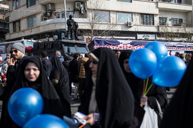 راهپیمایی ۲۲ بهمن در آغاز چهلمین سال پیروزی انقلاب -میدان انقلاب