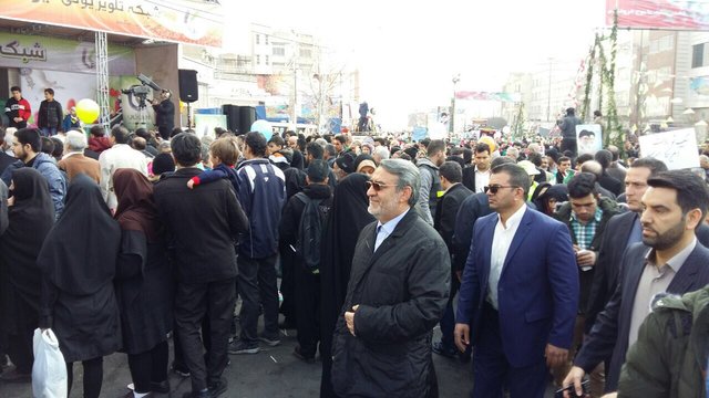 حضور وزیر کشور در راهپیمایی 22 بهمن 