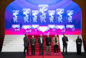 هیات داوران در مراسم اختتامیه سی و ششمین جشنواره فیلم فجر