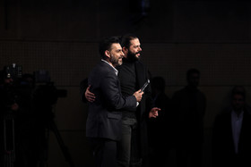 جایزه ویژه هیات داوران جشنواره فیلم فجر به پیمان معادی برای فیلم "بمب یک عاشقانه" اهدا شد.