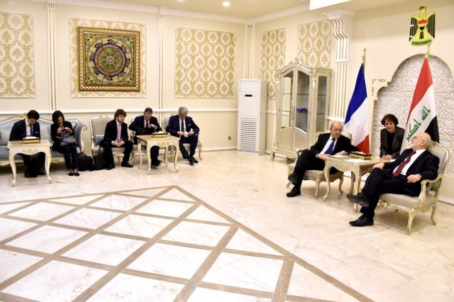 تاکید وزیر خارجه فرانسه بر حمایت کشورش از بازسازی عراق