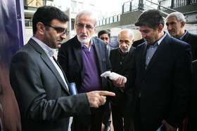 بازدید دکتر معتمدی از نمایشگاه دومین کنگره نوآوری و فناوری سلامت