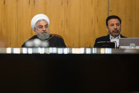 حسن روحانی و محمود واعظی در جلسه هیات دولت چهارشنبه ۲۵ بهمن‌ماه 