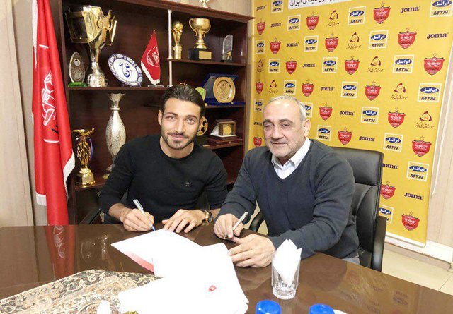 شجاع خلیلزاده با پرسپولیس تمدید کرد photo_2018-02-14_22-05-04.jpg