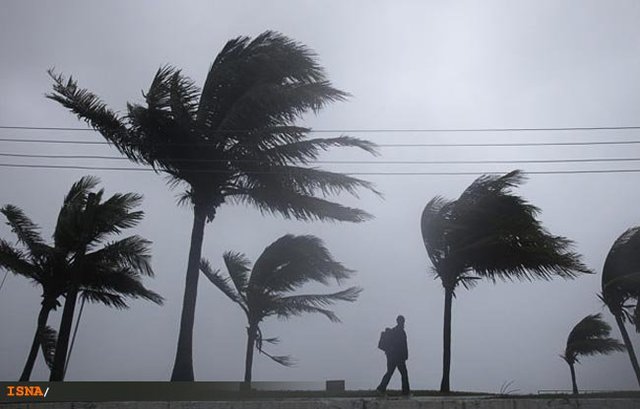 خسارت 480 میلیون تومانی طوفان اخیر به شبکه برق اهواز 