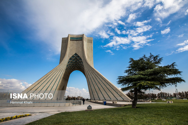 راه‌اندازی آبنماهای میدان آزادی پس از سالها خاموشی