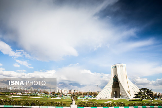 ساماندهی خیابان و میدان آزادی 