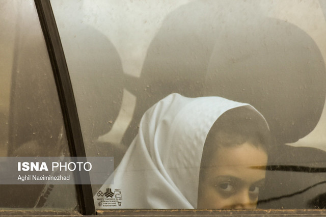 تداوم وزش باد شدید موقت؛ همراهی گرد و خاک با رگبار باران
