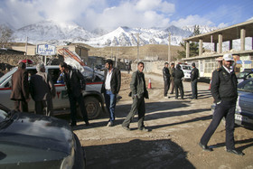 حضور نیروهای امدادی در دومین روز جست و جوی هواپیمای مسافربری تهران - یاسوج - روستای «کهنگان»