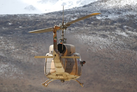 پرواز هلی‌کوپتر بر فراز کوه‌های دنا محل احتمالی سقوط هواپیمای مسافربری تهران - یاسوج