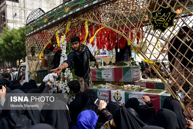 شمخانی در مراسم استقبال از ۱۱۸ شهید شرکت می‌کند