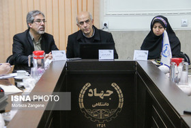 عضو شورای شهر اصفهان:‌ ایران درگیر مازوخیسم اجتماعی است