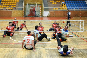 دیدار تیم‌های والیبال نشسته شهرداری ارومیه و روانکارهای گلستان