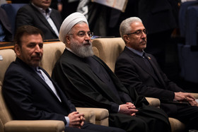 منصور غلامی، حسن روحانی و محمود واعضی در مراسم اختتامیه سی‌و یکمین جشنواره بین‌المللی خوارزمی