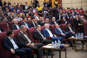 مارکو فان باستن بازیکن اسبق تیم فوتبال هلند، جیانی اینفانیتو رییس فیفا، مهدی تاج، علی کفاشیان و محمدرضا ساکت در هتل المپیک تهران