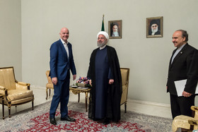 دیدار رییس فدراسیون بین‌المللی فوتبال با رییس‌جمهور