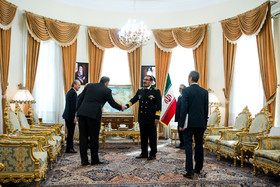 دیدار ژان ایو لودریان، وزیر امورخارجه فرانسه با دبیرشورای عالی امنیت ملی