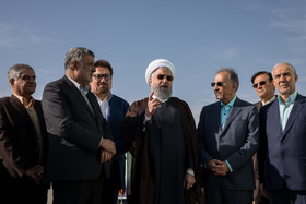 محمدعلی نجفی، حسن روحانی ، محمد رضا تابش و محمود حجتی در افتتاح و بهره‌برداری از پروژه ۱۲۰۰ هکتاری کمربند سبز پیرامون شهر تهران در حاشیه مراسم روز درختکاری