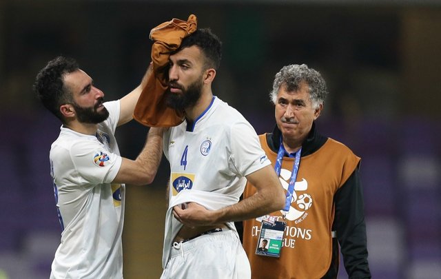 فنایی: قضاوت "بن یعقوب" باعث شد از داور بودنم خجالت بکشم