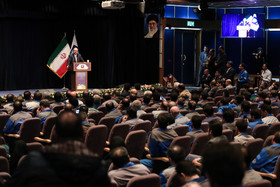 سخنرانی محمد شریعتمداری در راسم  خط تولید پژو ۳۰۱ 