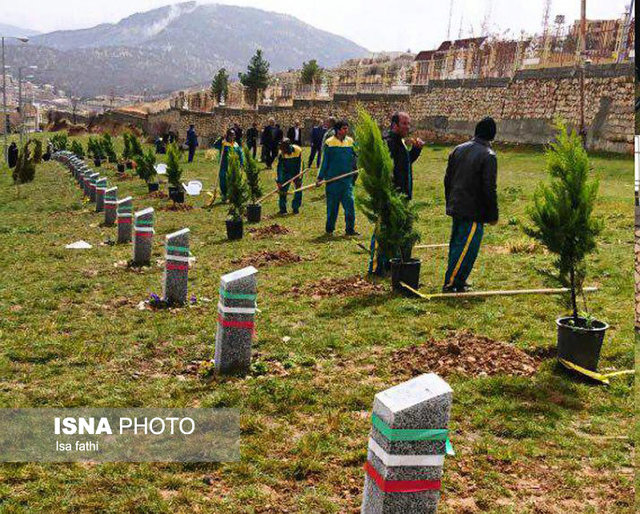 رونمایی از یادمان جانباختگان پرواز «تهران - یاسوج» 