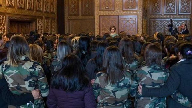 دیدار اسماء اسد با زنان ارتش سوریه
