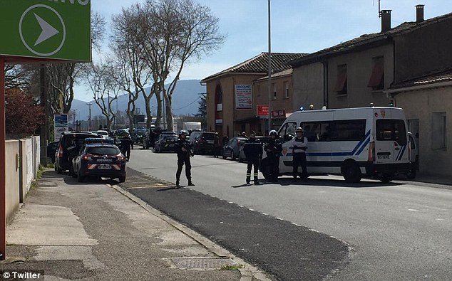 تیراندازی و گروگان‌گیری در جنوب فرانسه به دست داعش