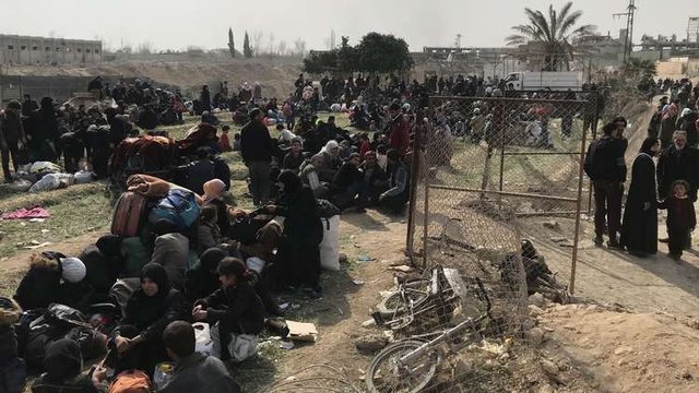 خروج ۹۸ هزار غیرنظامی از غوطه شرقی دمشق