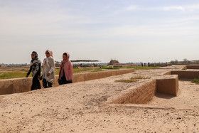 مسافران نوروزی ۹۷ در منطقه باستاني شهرستان شوش در استان خوزستان 