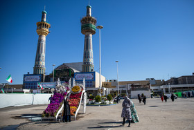 حضور مسافران و زائران نوروزی در حرم مطهر رضوی