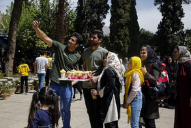 حضور مسافران نوروزی در سعدیه شیراز
