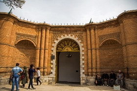 بازدید مساقران نوروزی از عمارت آصف که با نام خانه کرد در سنندج معروف است و این بنا نمادی از هویت فرهنگی اقوام کُرد از با ارزشترین آثار فرهنگی و تاریخی کردستان است.