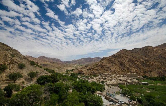 نگاهی به روستایی با آبشارهای فراوان در دل کویر خراسان جنوبی