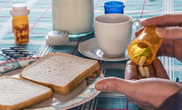 داروهایی که نباید با دمنوش مصرف کنیم